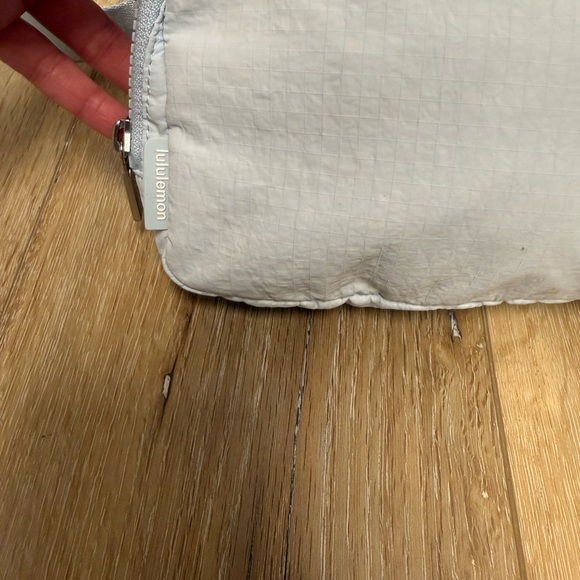 lululemon Light Blue Mist Crossbody Belt Bag - Picture 3 of 16